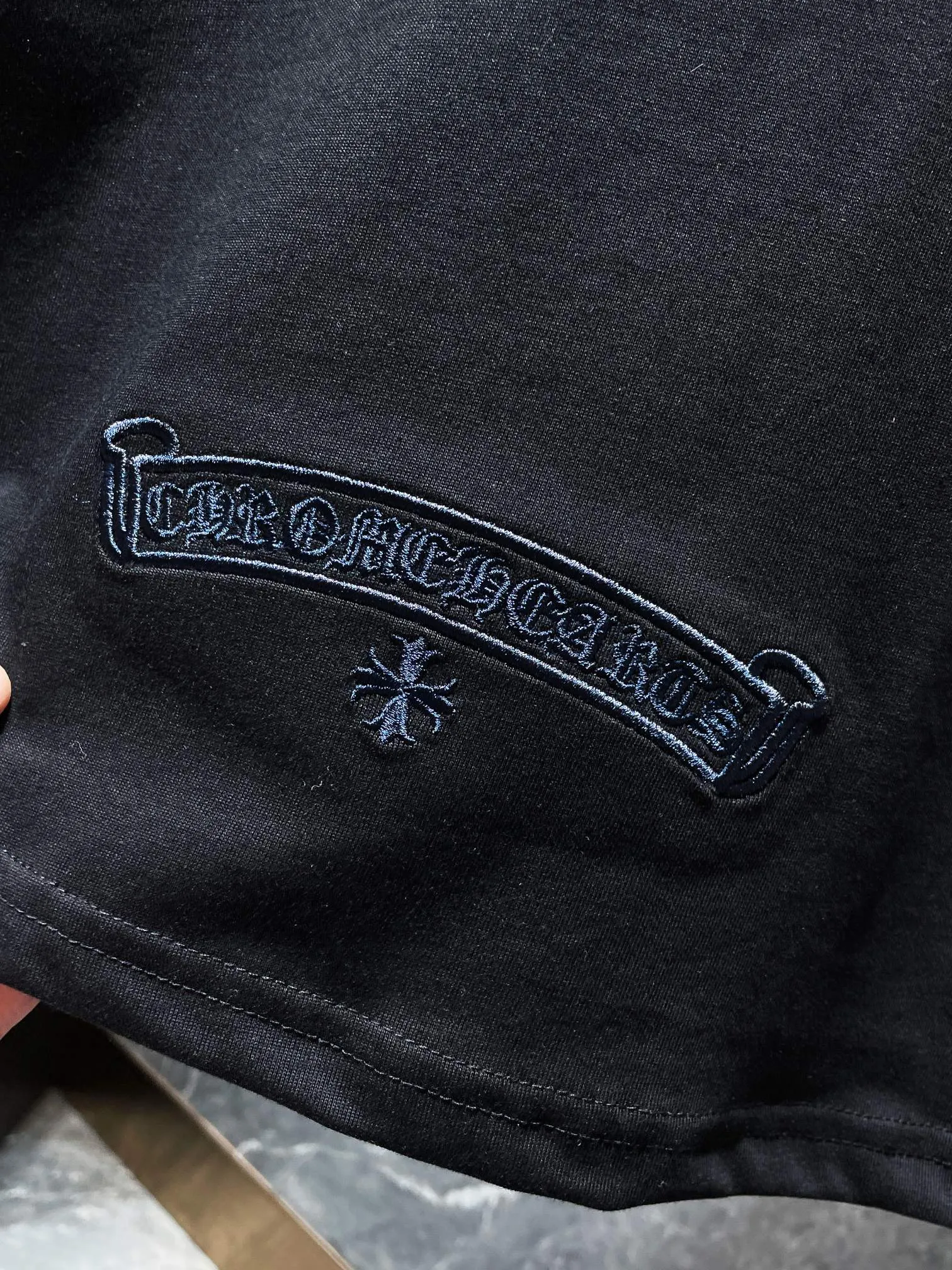 P174 New Chrome Hearts 25ss for summer. High-weight, environmentally friendly and high-quality top-quality fabric. 260g~270g. Embroidered colorful classic cross horseshoe short sleeves. Counter synchronization. Re-engraved version 1:1. Recommended colors: black, white, orange, blue. Size: S, M, L, XL.